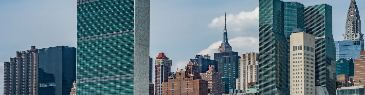 New York city skyline with view on the UN HQ