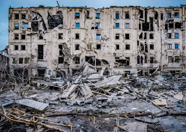 Destroyed building in Ukraine